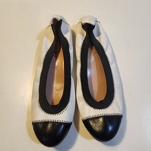 FERCA 81  Made In Italy Chic Black and White Ballet Leather  Flats Size 36.5